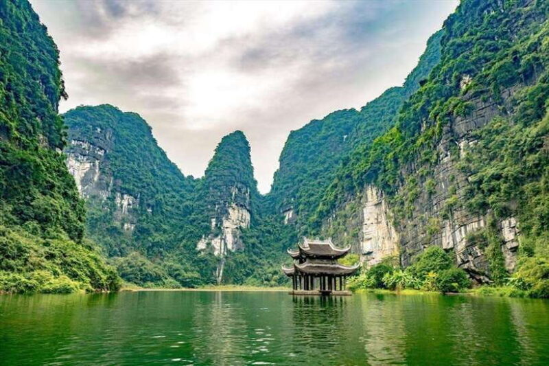 Ninh Binh: Hoa Lu Mua Cave Trang An on Limousine and Cycling - What Travelers Say