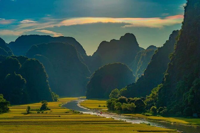 NINH BINH MEMORABLE DAY: Hoa Lu, Mua Cave, boat trip Tam Coc, Trang An optional - A Deep Dive into the Experience