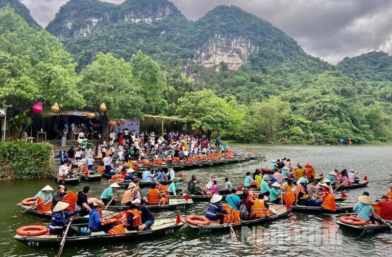 Ninh Binh: Mua Cave Hike, Trang An Boat & Village Bike Tour - Key Points