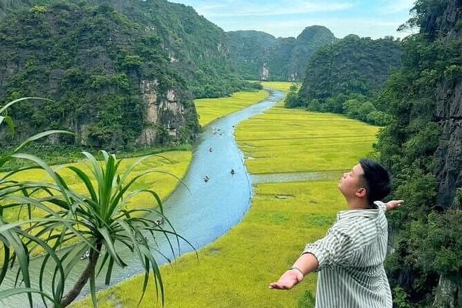 Ninh Binh Tour from Hanoi for 6 - 9 Pax by DCar Limousine - Who’s This Tour For?
