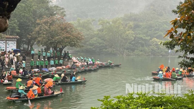 Ninh Binh: Trang An Boat Ride, Hoa Lu & Mua Cave Sunset - Who Should Consider This Tour?
