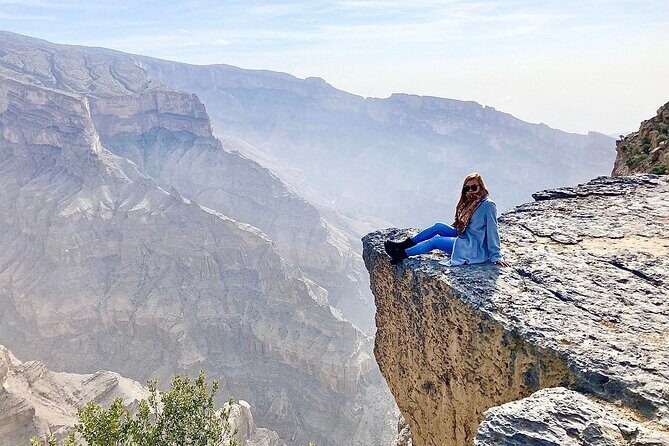 Nizwa Fort-Nizwa Souq-Misfah Al Arbyeen-Jebel Shams - Private Full Day Tour - Key Points
