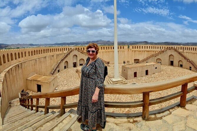 Nizwa Fort-Nizwa Souq-Misfah Al Arbyeen-Jebel Shams - Private Full Day Tour - FAQ