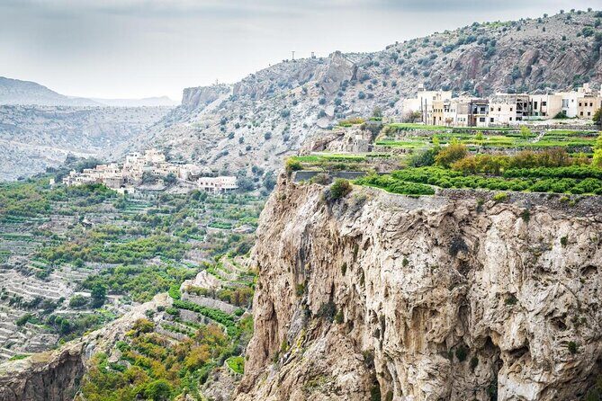 Nizwa Heritage & Jebel Akhdar Heights: (Exclusive Day Tour) - Exploring Oman’s Hidden Gems in a Day