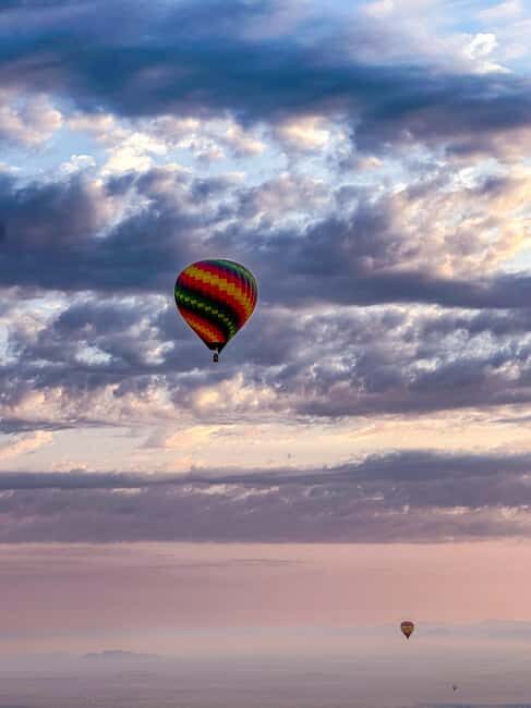Noble Life Sunrise Hot Air Balloon Ride Over Dubai Desert - Key Points