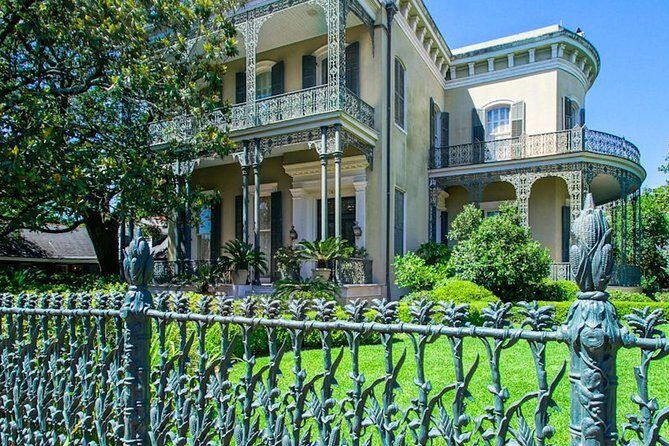 NOLA's BIG 4 PRIVATE CITY TOUR, NO GHOST, ONLY FACTS! - FAQs