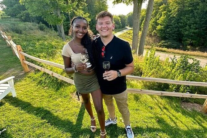NON-BUS 2 couple / 4 person Traverse City Old Mission Wine Tour - Value and Experience