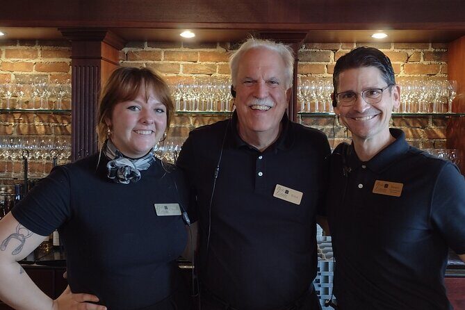 NON BUS Champagne Wine Tour in Traverse City Shared Experience - The Experience That Travelers Are Raving About