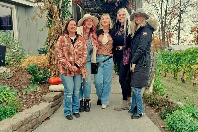 NON BUS Traverse City Fine Red Wine Tasting Tour - Practical Details for Travelers