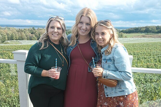 NON BUS Traverse City Singles Mingle Sunset Wine Distillery Tour - Who Will Love This Tour?