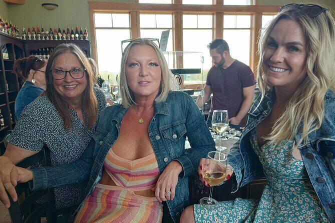NON BUS Traverse Sunset Wine Tour 3 Winery Old Mission Peninsula - The Complete Experience: Why This Tour Stands Out