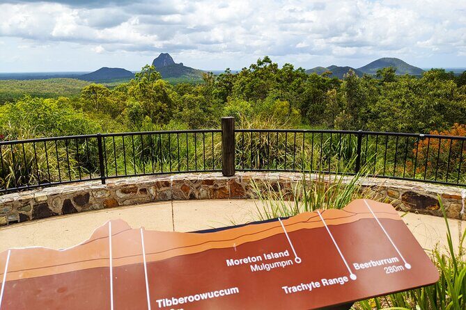 Noosa, Eumundi Markets, Glass House Mountains from Brisbane - Authentic Experiences and Authentic Encounters
