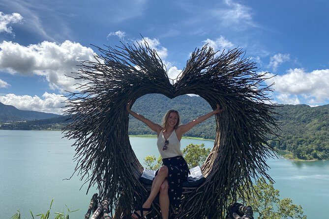 North Bali Sunrise Tour With Dolphins, Instagram Wanagiri & Waterfalls - Key Points