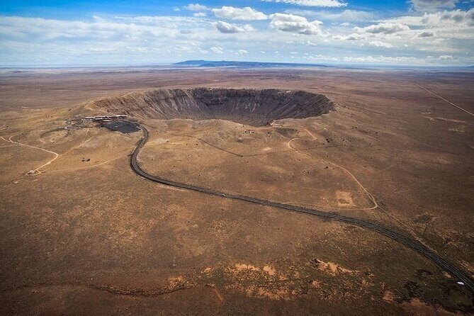 Northern Arizona Meteor Crater and Walnut Canyon from Phoenix - Private Tour - An Authentic Look at Walnut Canyon: Ancient Dwellings and Scenic Vistas