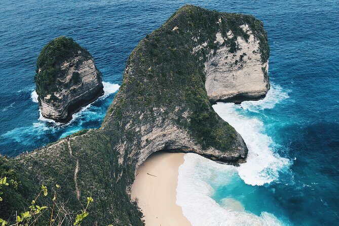 Nusa Penida 2 Day 1 Nights Guided Private Bali Tour - Discovering the Highlights of Nusa Penida in Two Days