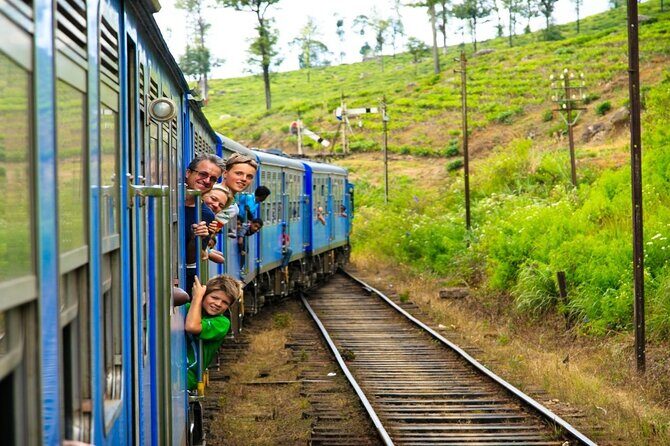 Nuwara Eliya from Kandy by Train - Highlights of Nuwara Eliya