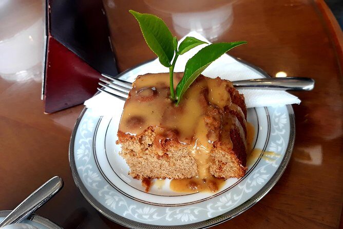 Nuwara Eliya Tea factory and waterfall tour - An Authentic Taste of Sri Lanka’s Tea and Nature