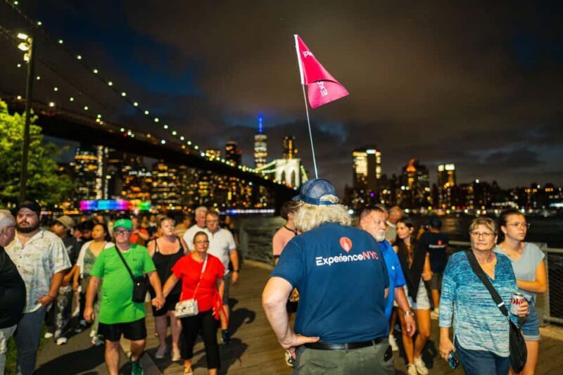 NYC at Night: 3-Hour Luxury Bus Tour of Top Highlights - The Detailed Experience: What to Expect on the Tour
