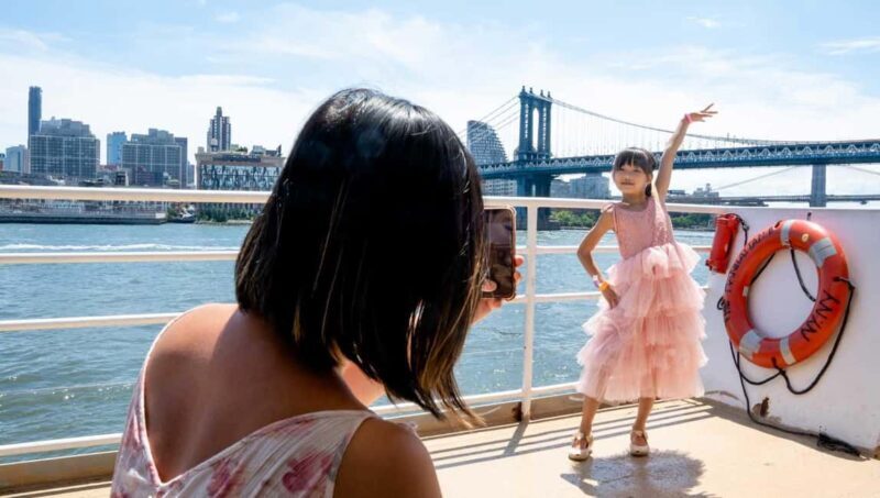 NYC: Bottomless Brunch Cruise - The Sum Up