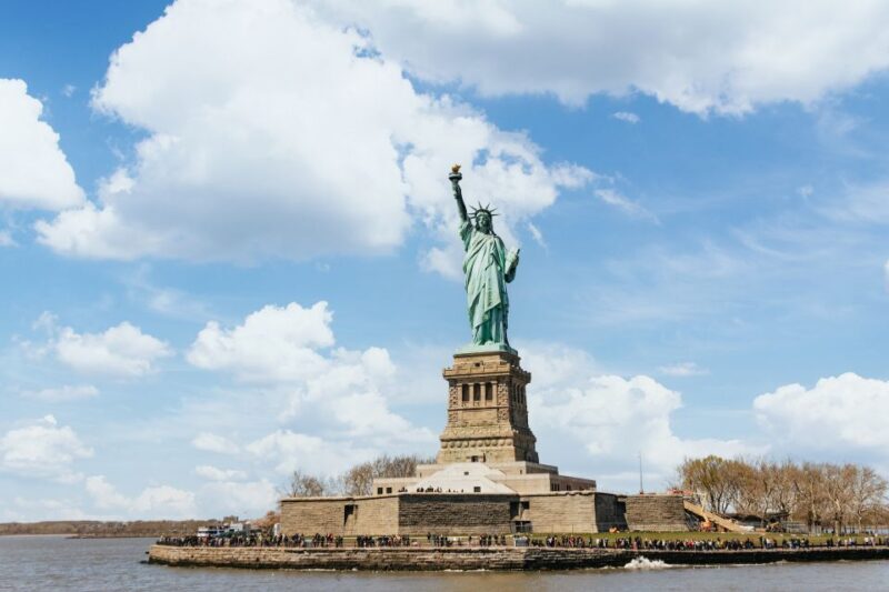 NYC: Circle Line 1.5-Hr Landmarks Skip-The-Box-Office Cruise - The Authenticity and Value