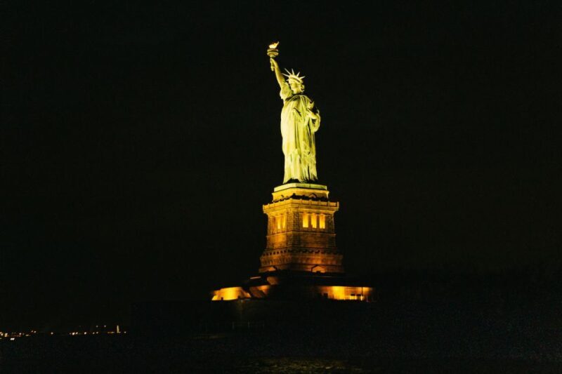 NYC: Circle Line 2h Harbor Lights Cruise Skip-The-Box-Office - An Overview of the Experience