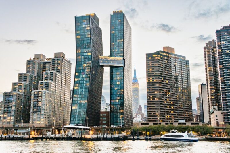 NYC: Circle Line 2h Harbor Lights Cruise Skip-The-Box-Office - Comfort and Convenience