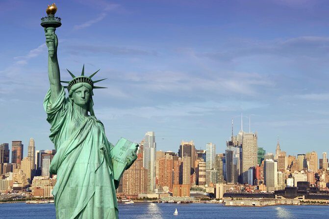 NYC City Tour: Statue of Liberty, 9/11 Memorial, Wall Street - The Value of This Tour