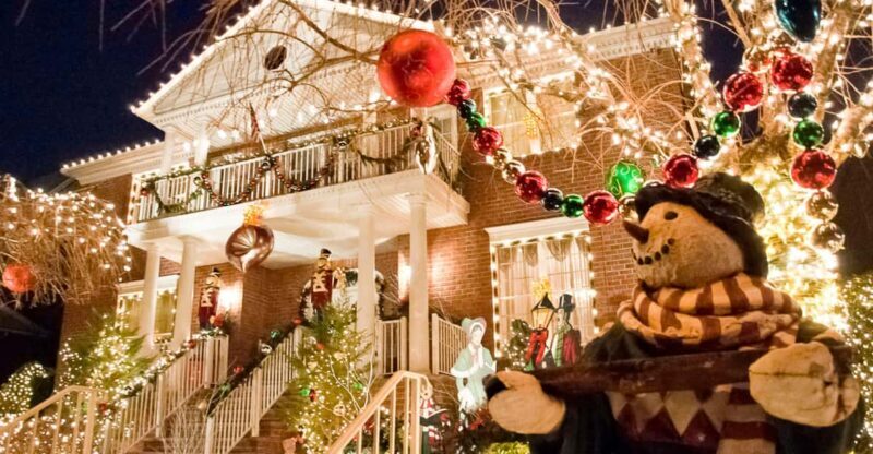 NYC: Dyker Heights and NYC Holiday Lights Luxury Bus Tour - FAQ