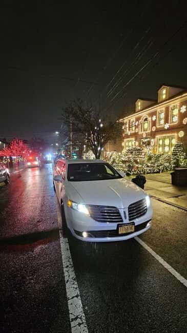 NYC: Dyker Heights Christmas Lights Tour - DYKER HEIGHTS - The Itinerary in Detail