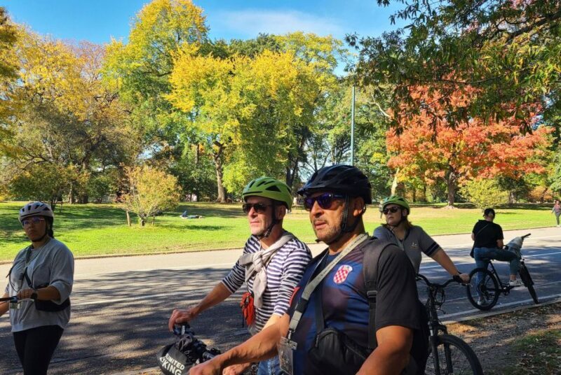 NYC: English or German Central Park Bike Tour & eBike Option - Who Is This Tour Best For?