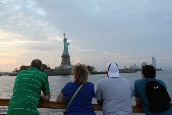 NYC: Evening Jazz Cruise on the Yacht Manhattan - Authenticity and Authentic Experiences: What Travelers Say