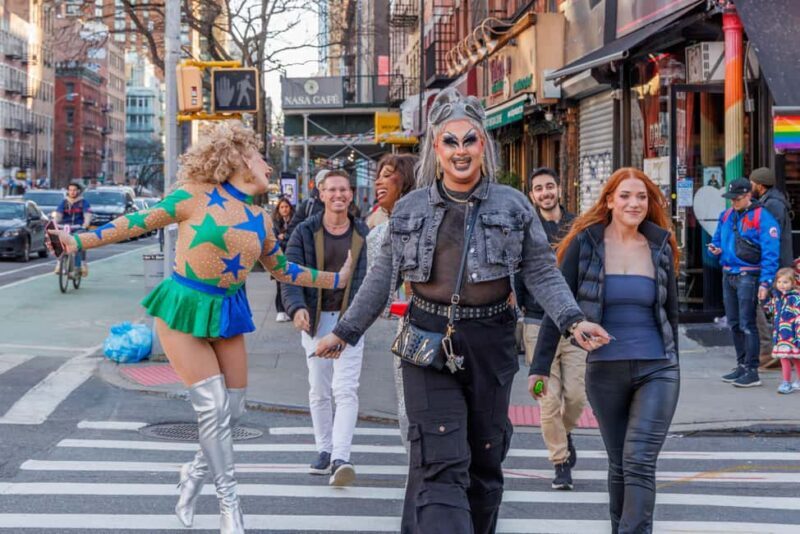 NYC: Fabulous Drag Night Out with a Drag Queen - Key Points