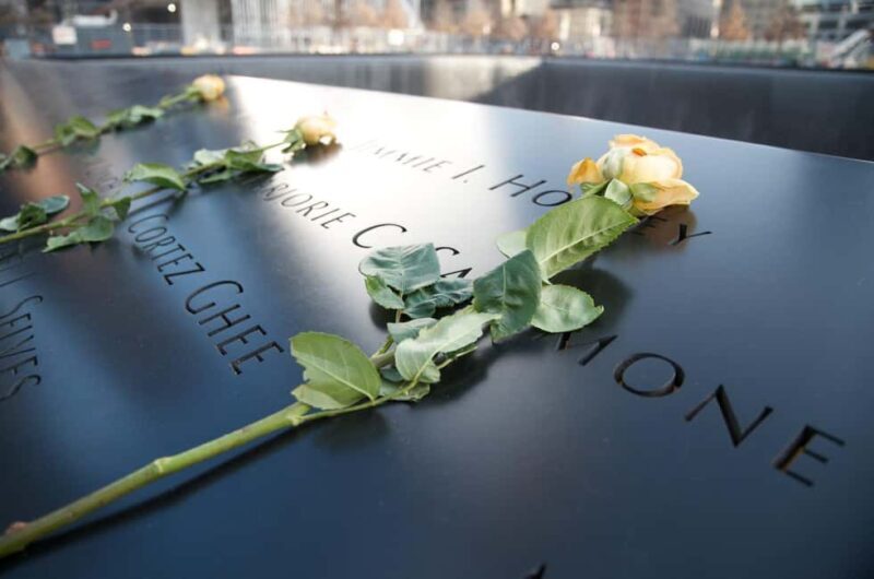 NYC: Financial District Guided Walking Tour English-Spanish - FAQ