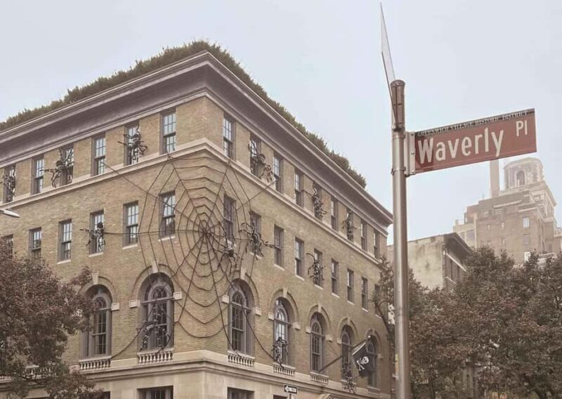 NYC | French guided tour Halloween in Greenwich Village - An Enthusiastic Look at the Greenwich Village Halloween Tour