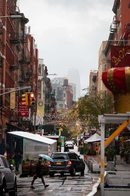 NYC: Greenwich, SoHo, Little Italy and Chinatown Tour - Greenwich Village: The Bohemian Heart of NYC