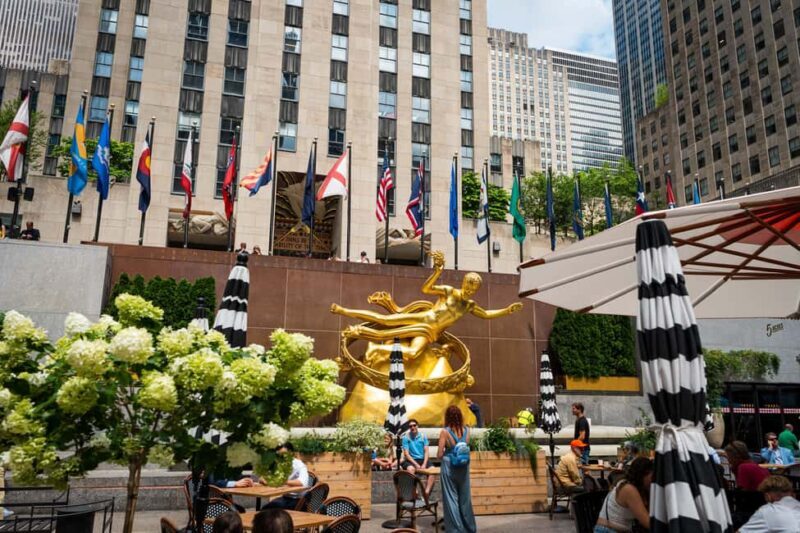 NYC: Half-Day Luxury Bus Tour of Top Highlights - An Overview of the Tour Experience