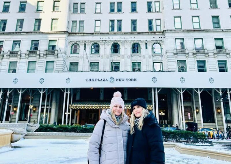 NYC: Home Alone 2 & Elf Locations Tour in Central Park Tour - Key Points