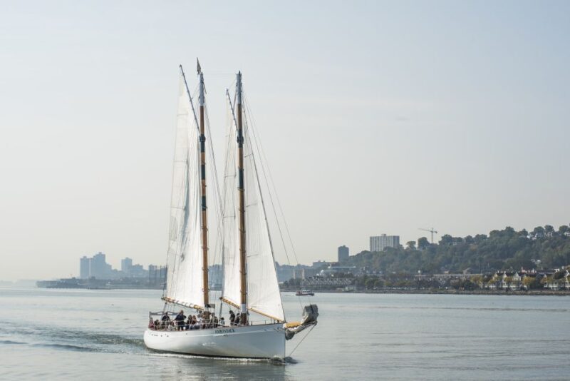 NYC: Hudson River Fall Foliage Sailing Trip - What to Expect on the Hudson River Fall Foliage Sailing Trip
