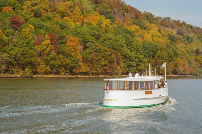 NYC: Hudson River Fall Foliage Yacht Tour - Authentic Reviews: What Travelers Are Saying