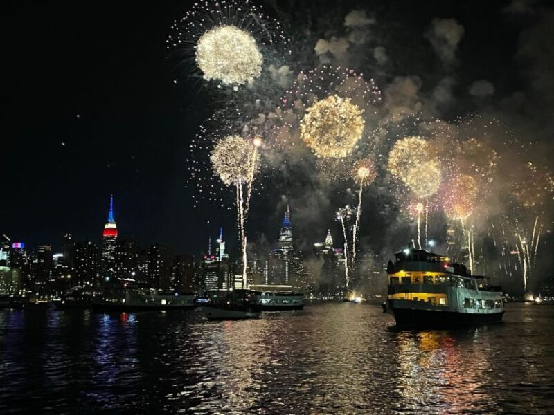 NYC: July 4th Fireworks Cruise with Gourmet Hors Doeuvres - Experiencing the Magic of Manhattan Harbor on Independence Day