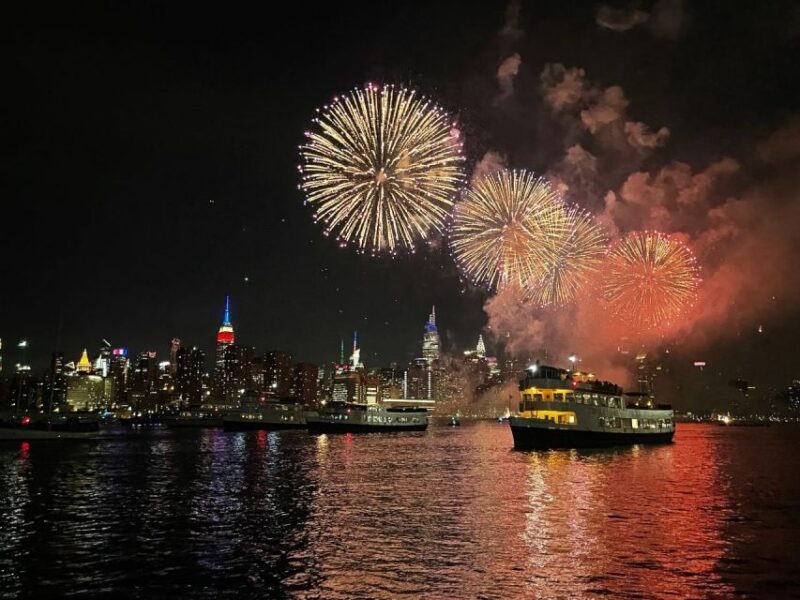 NYC: July 4th Fireworks Cruise with Gourmet Hors Doeuvres - Who Will Love This Tour?