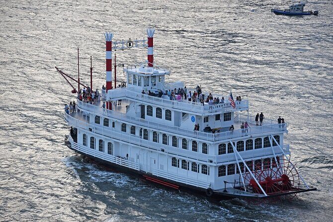 NYC Liberty Belle Family Fireworks New Year's Eve Cruise - Key Points