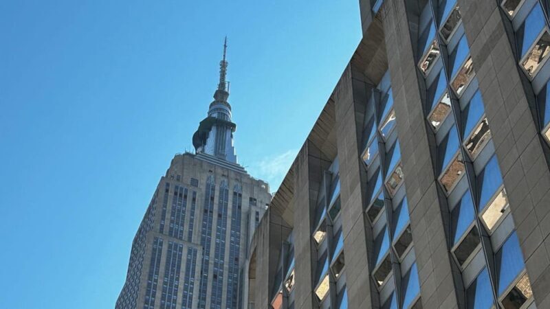 NYC Midtown Manhattan Times Square & Skyscraper Walking Tour - What Makes This Tour Stand Out