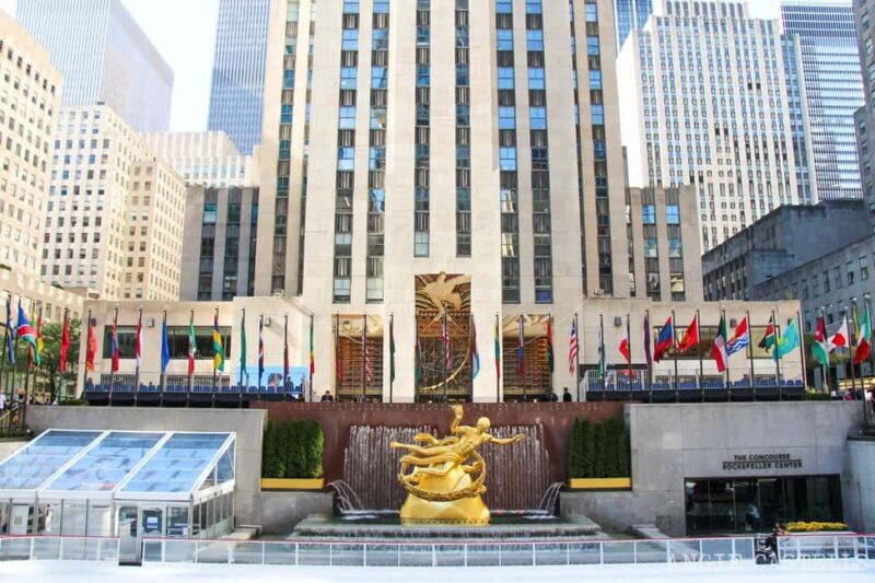 NYC: Midtown Stroll Guided Walking Tour English-Spanish - A Closer Look at the Tour Itself