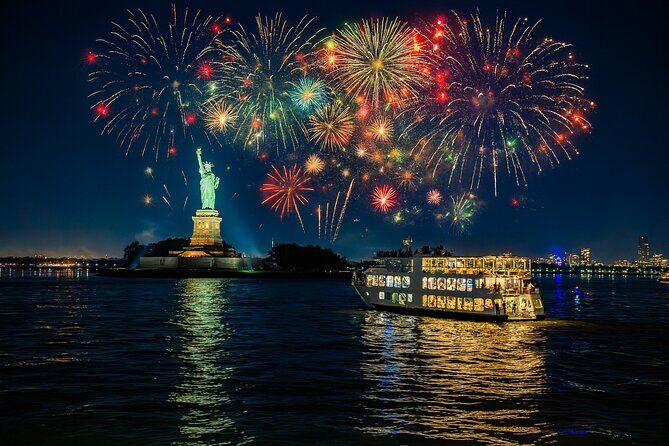 NYC New Years Eve Fireworks Cruise & Plated Dinner, Open Bar - An In-Depth Look at the Experience