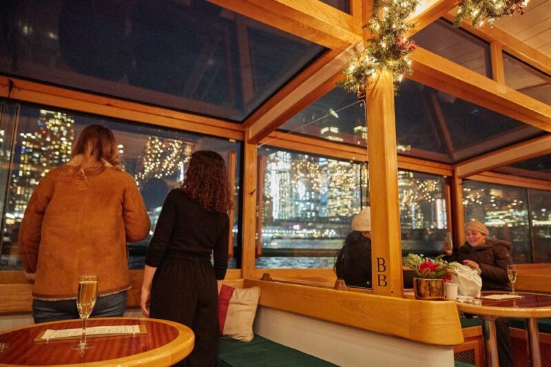 NYC: Night Holiday Lights and Cocoa Cruise - FAQ
