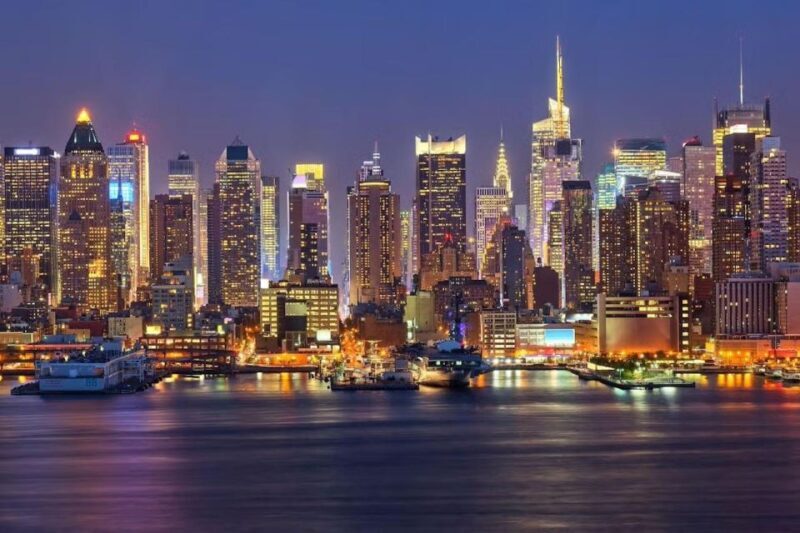 NYC: Private Contrast Tour of New York - An In-Depth Look at the Tour