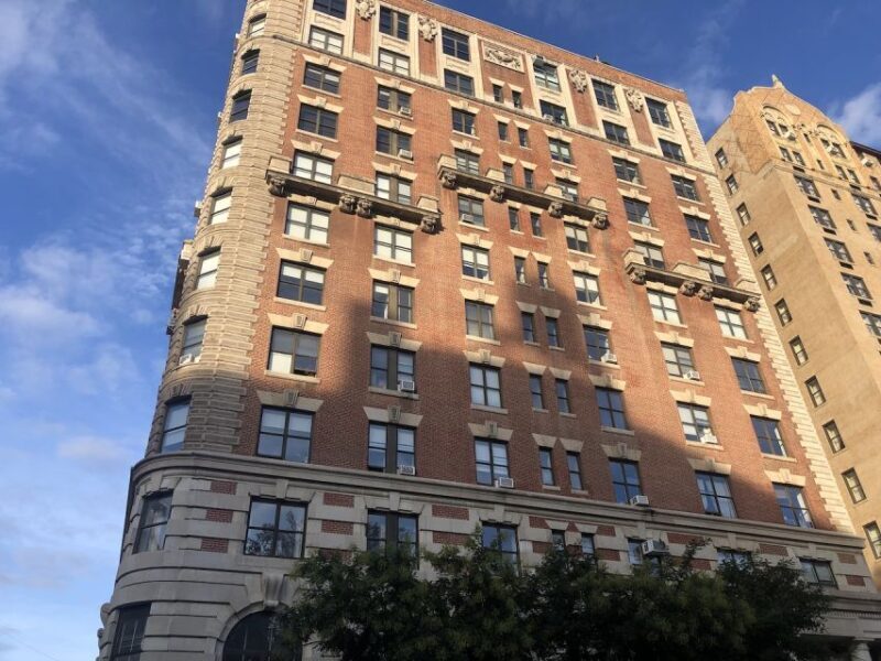 NYC: Private Horror Movie Location Walking Tour - The Sum Up