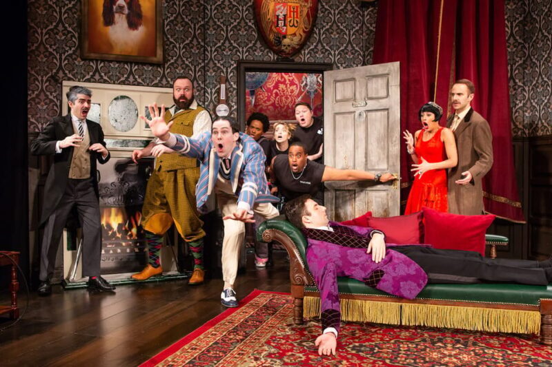 NYC: The Play That Goes Wrong Ticket at New World Stages - The Experience at a Glance: What to Expect