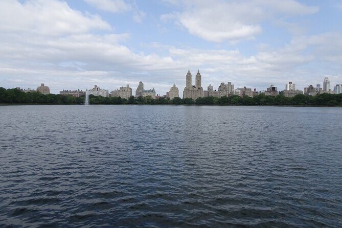 NYC Upper East Side Self-Guided Scavenger Hunt - Key Points